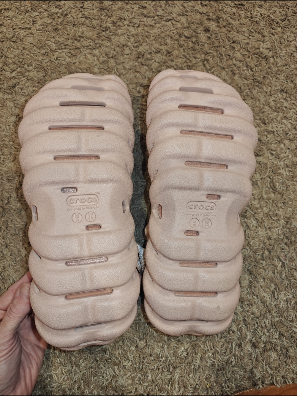 Crocs Adult Classic Clog Sandals in Blush Pink Size M9/W11 - Picture 3 of 6
